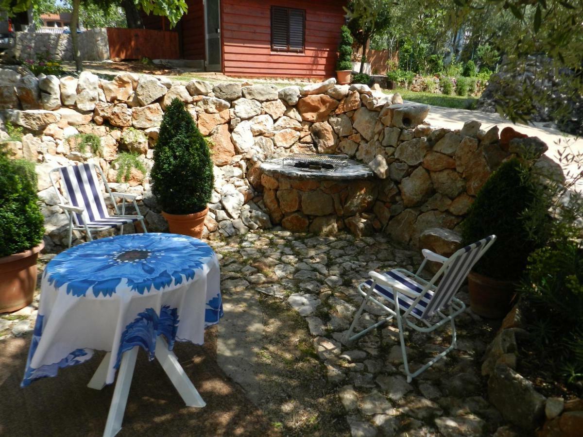 Apartmani Lucija Jurkovic Малинска Экстерьер фото