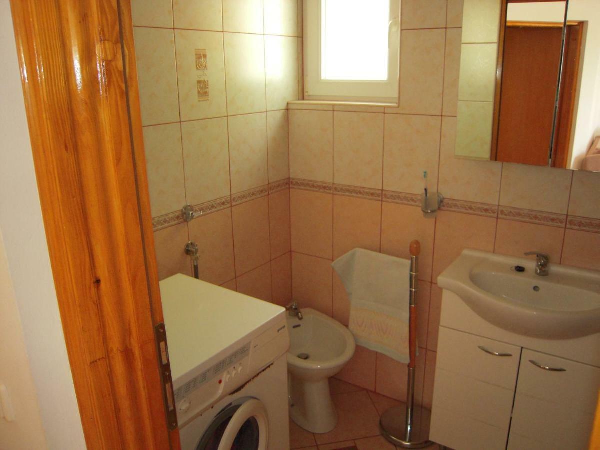 Apartmani Lucija Jurkovic Малинска Экстерьер фото