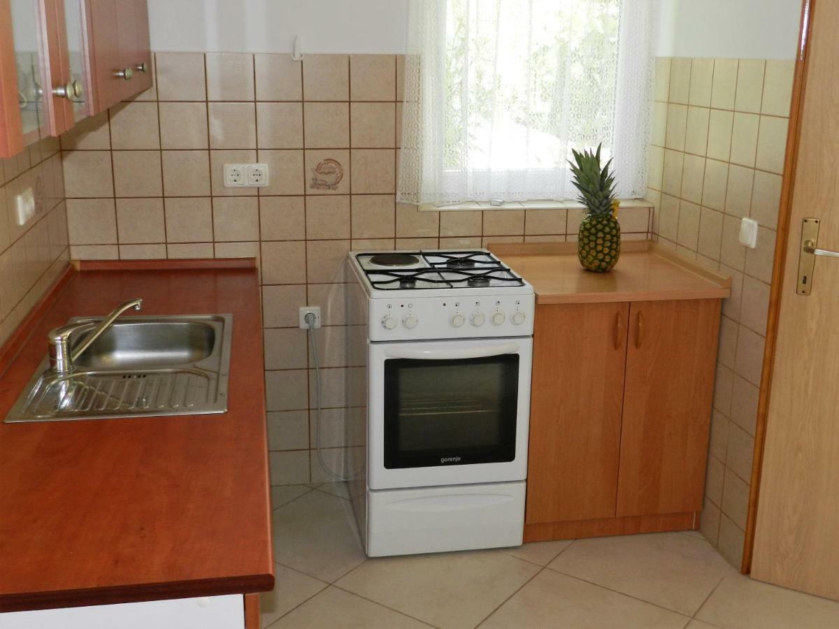 Apartmani Lucija Jurkovic Малинска Экстерьер фото