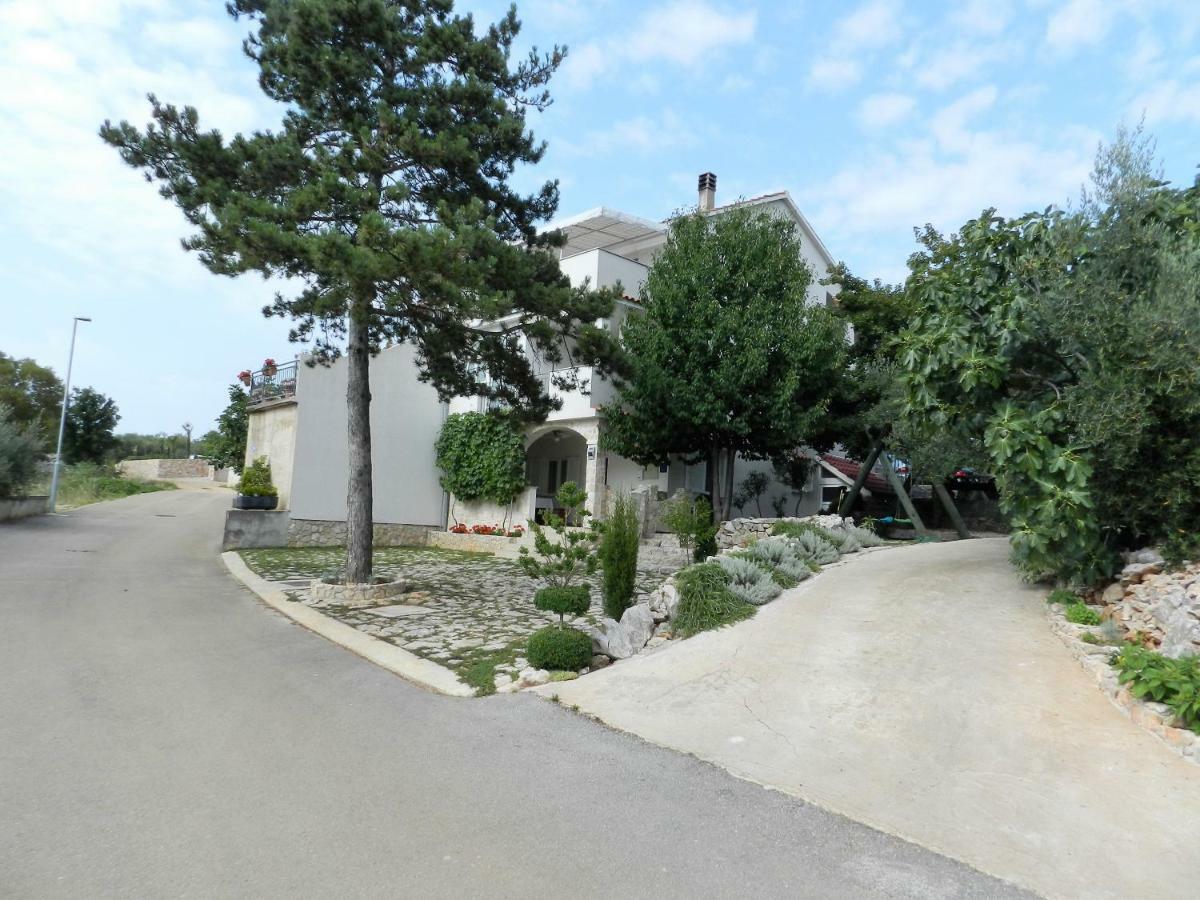 Apartmani Lucija Jurkovic Малинска Экстерьер фото