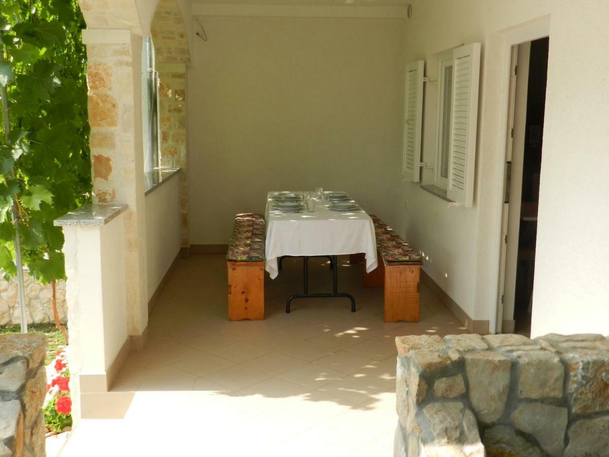 Apartmani Lucija Jurkovic Малинска Экстерьер фото