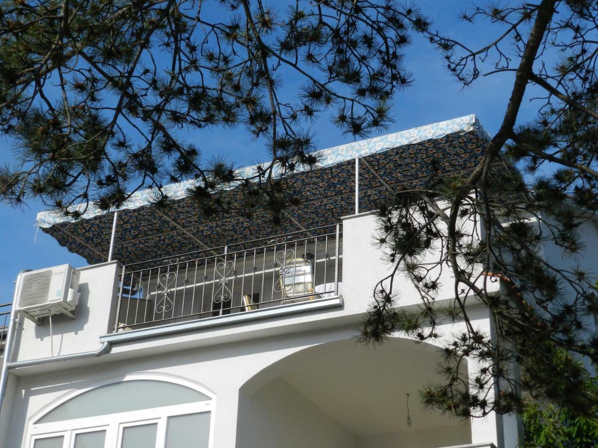 Apartmani Lucija Jurkovic Малинска Экстерьер фото