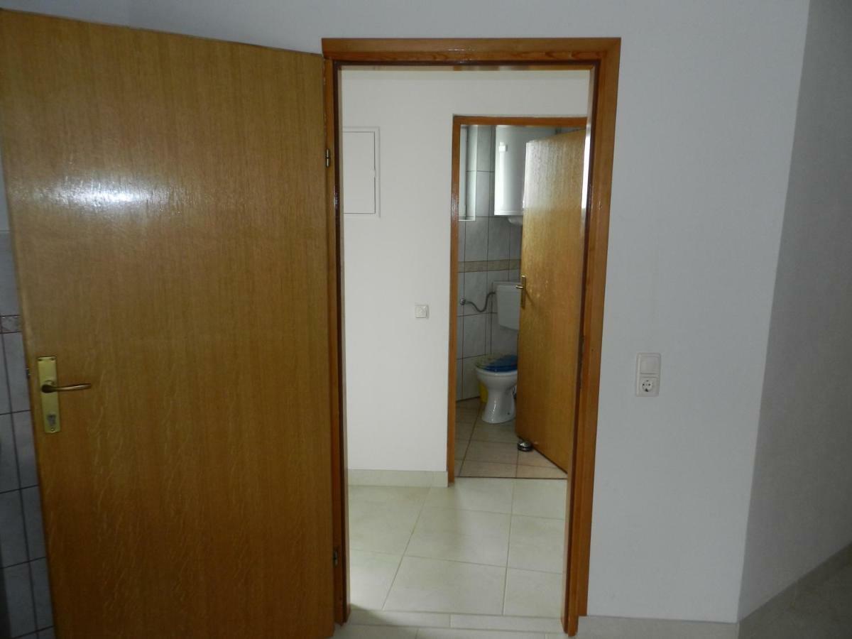 Apartmani Lucija Jurkovic Малинска Экстерьер фото