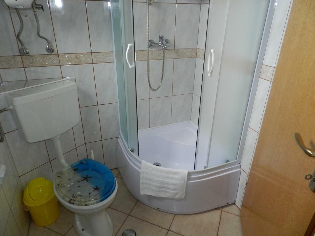 Apartmani Lucija Jurkovic Малинска Экстерьер фото